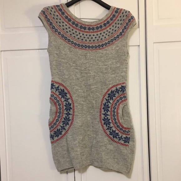 Urban Outfitters Tunic Sweater w/ Pockets! - Picture 1 of 6